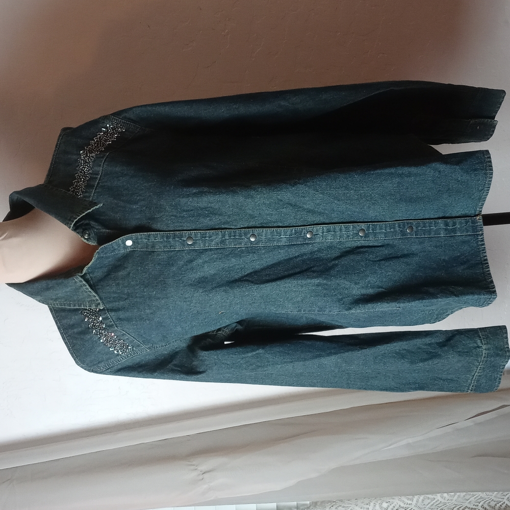 NWT Pink Cattlelac Women's Denim Shirt